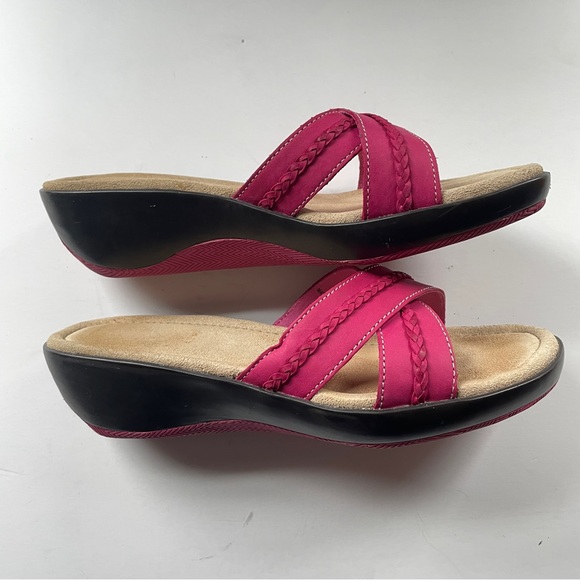 Lands End Slip On fushia suede sandals sz 8 - Picture 5 of 6